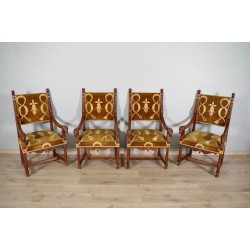 Quatre fauteuils style Renaissance
