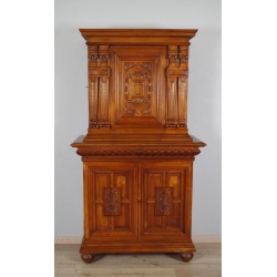 Cabinet style Renaissance