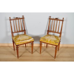 Paire de chaises style Louis XVI noyer 1900